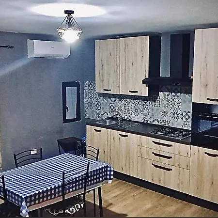Il Tramonto Apartment *